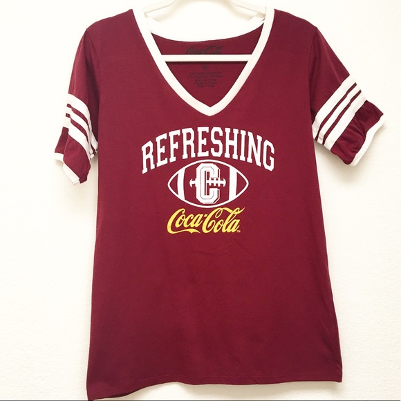 Refreshing Coca-Cola Short Sleeves Tee Size Medium - Picture 2 of 5